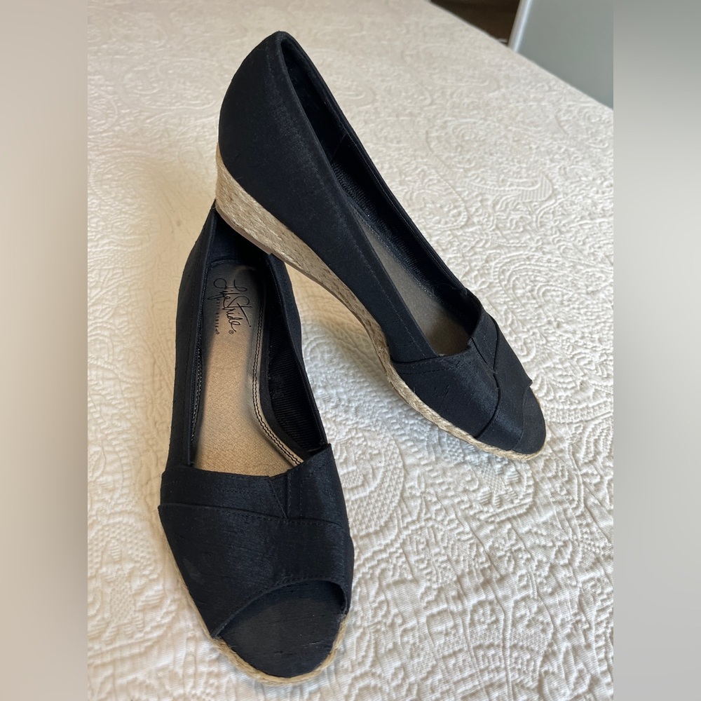 SALE!! Life Stride. Black Wedge Espadrilles